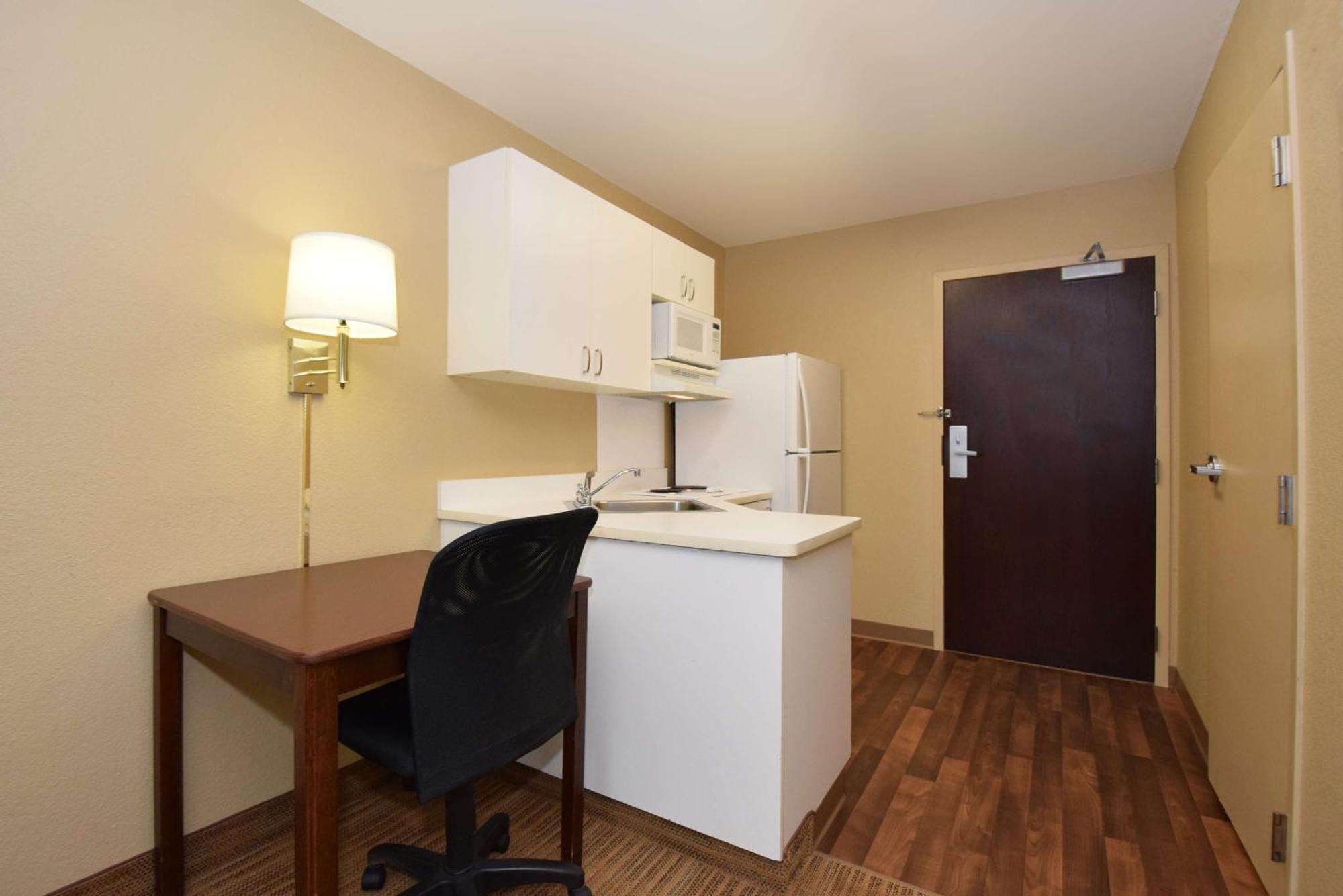 Extended Stay America Suites - Washington, Dc - Fairfax - Fair Oaks Mall Exterior photo